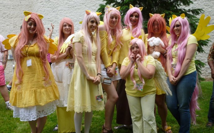 косплей / Barefoot cosplay
